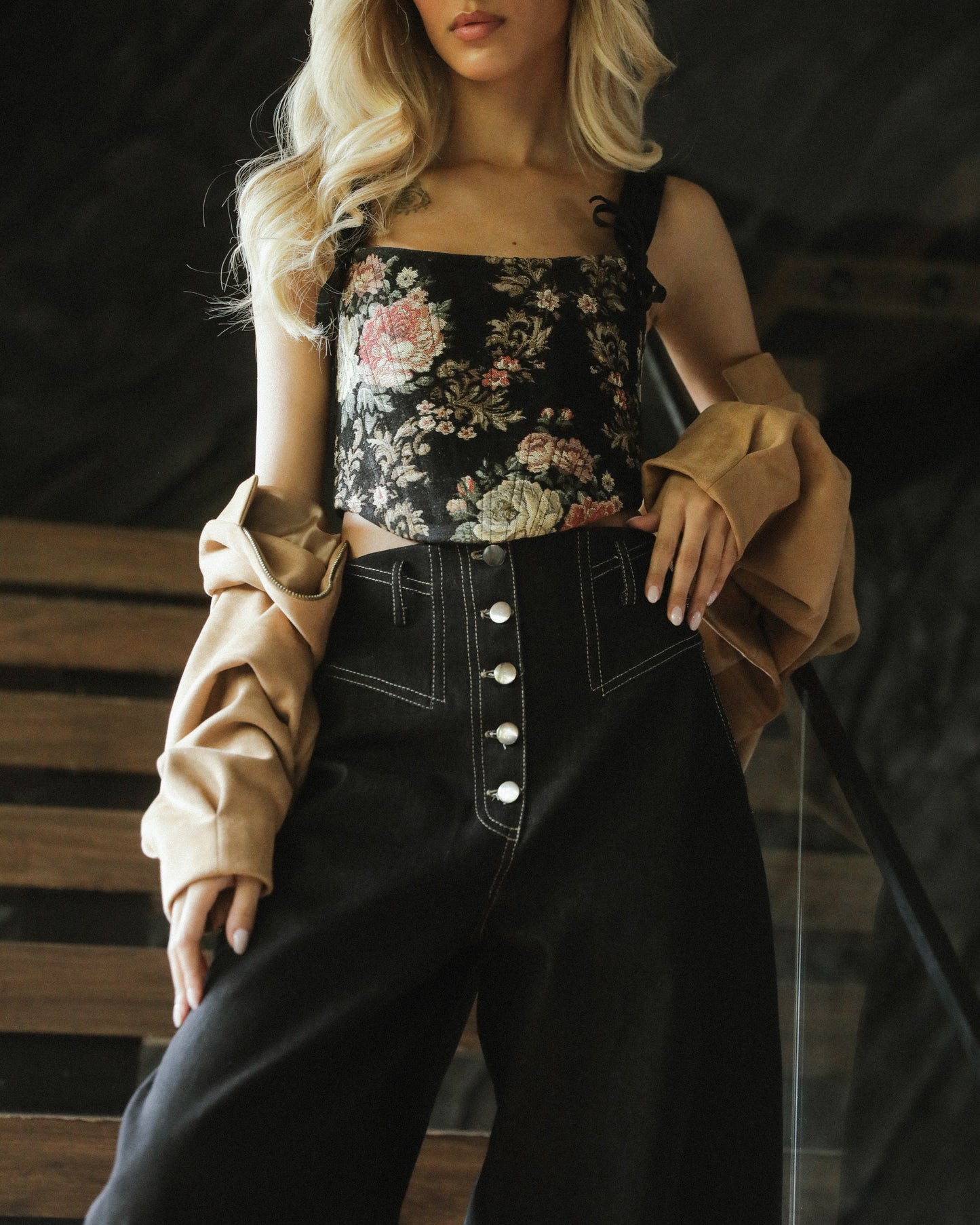 LUORINO BLACK DELVIN CROP TOP