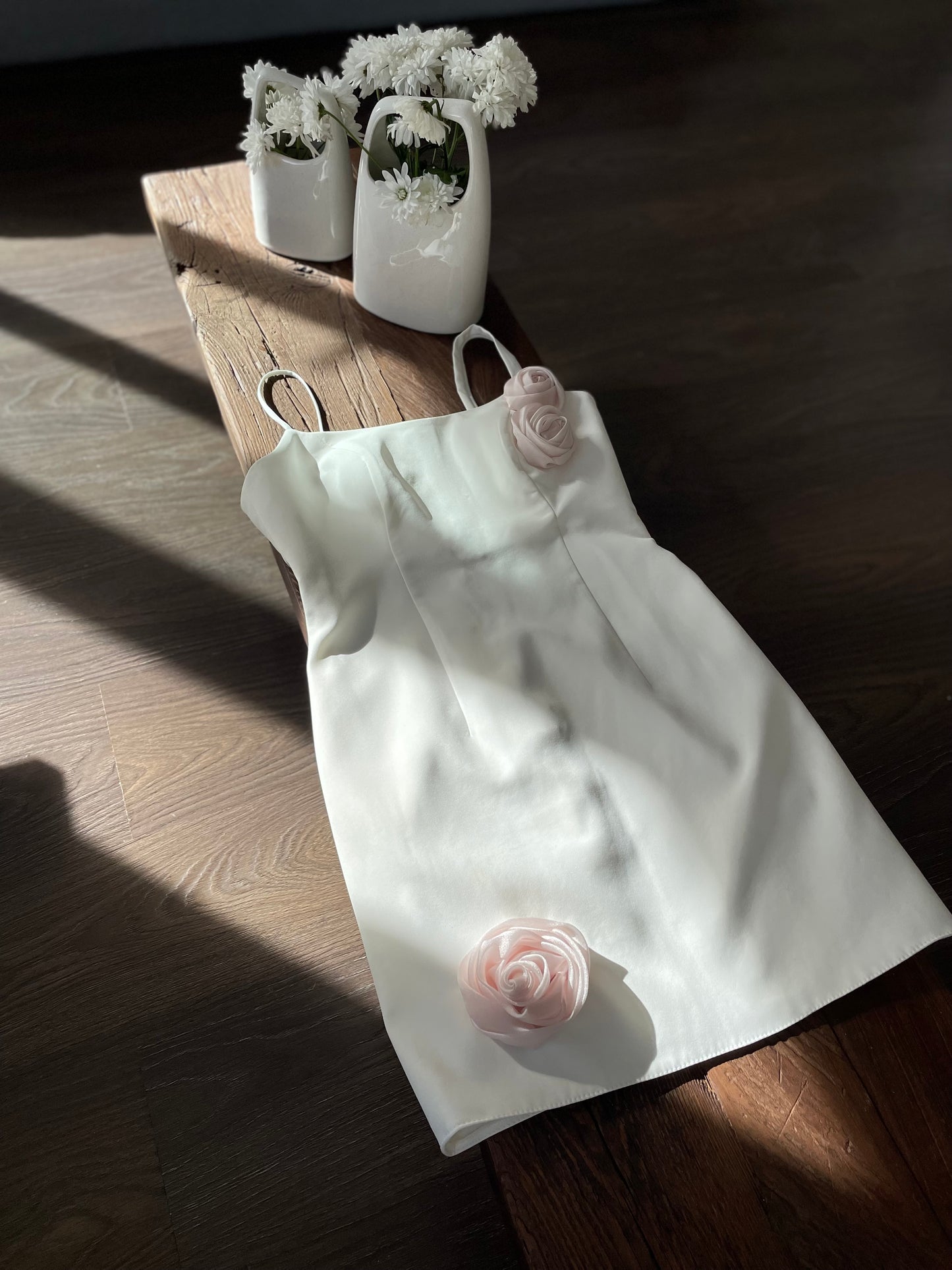 TINA.E FLOWER WHITE DRESS