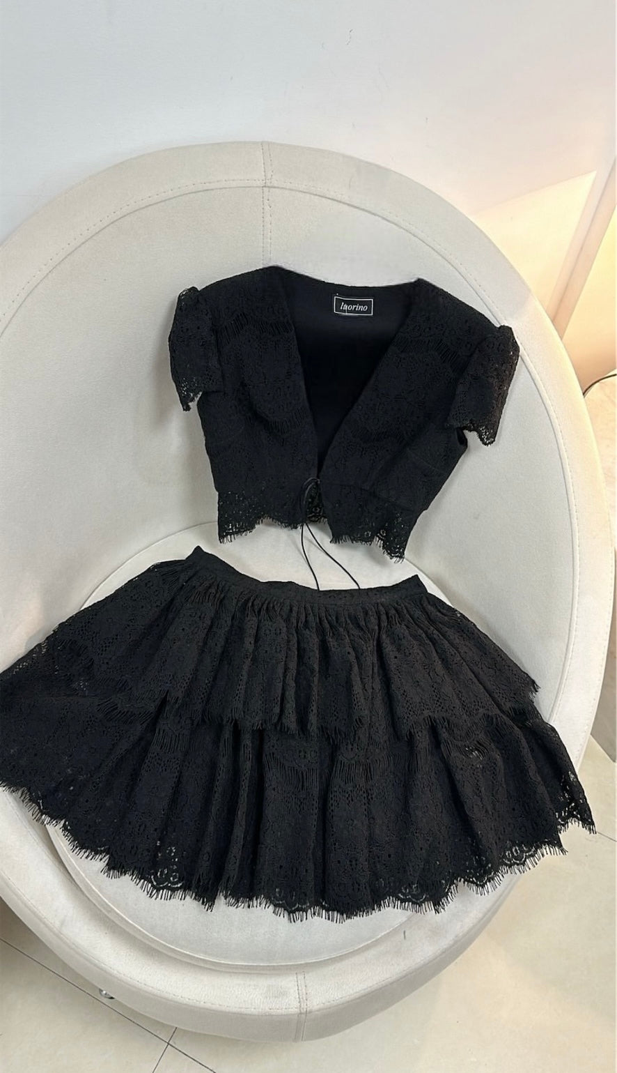 LUORINO BLACK GUIPURE SET