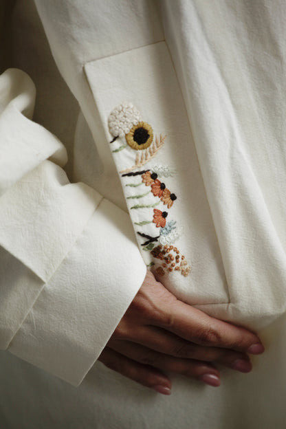 AIOLEH EMBROIDERED WHITE CROPCOAT