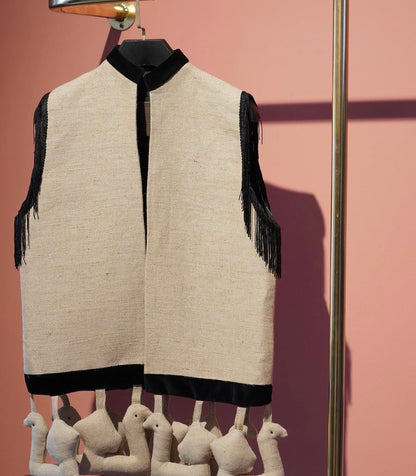 TAAJI CREAM CHICKS VEST