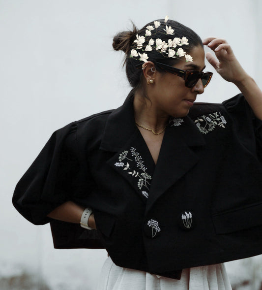 AIOLEH EMBROIDERED BLACK LINEN COAT