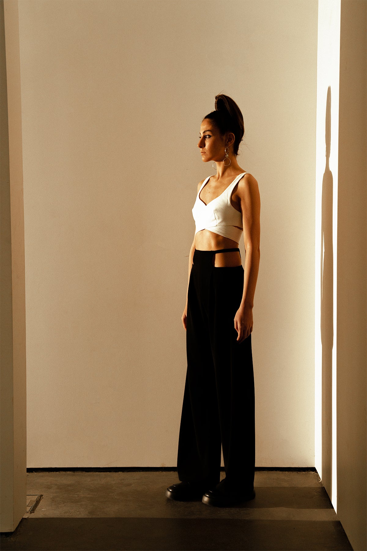 PALMA CUT-OUT-WAIST PANTS