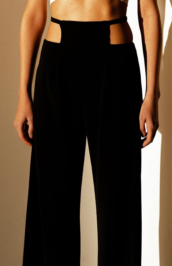 PALMA CUT-OUT-WAIST PANTS