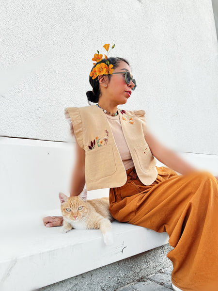 AIOLEH EMBROIDERED SPRING CREAM VEST – TERRIZZO