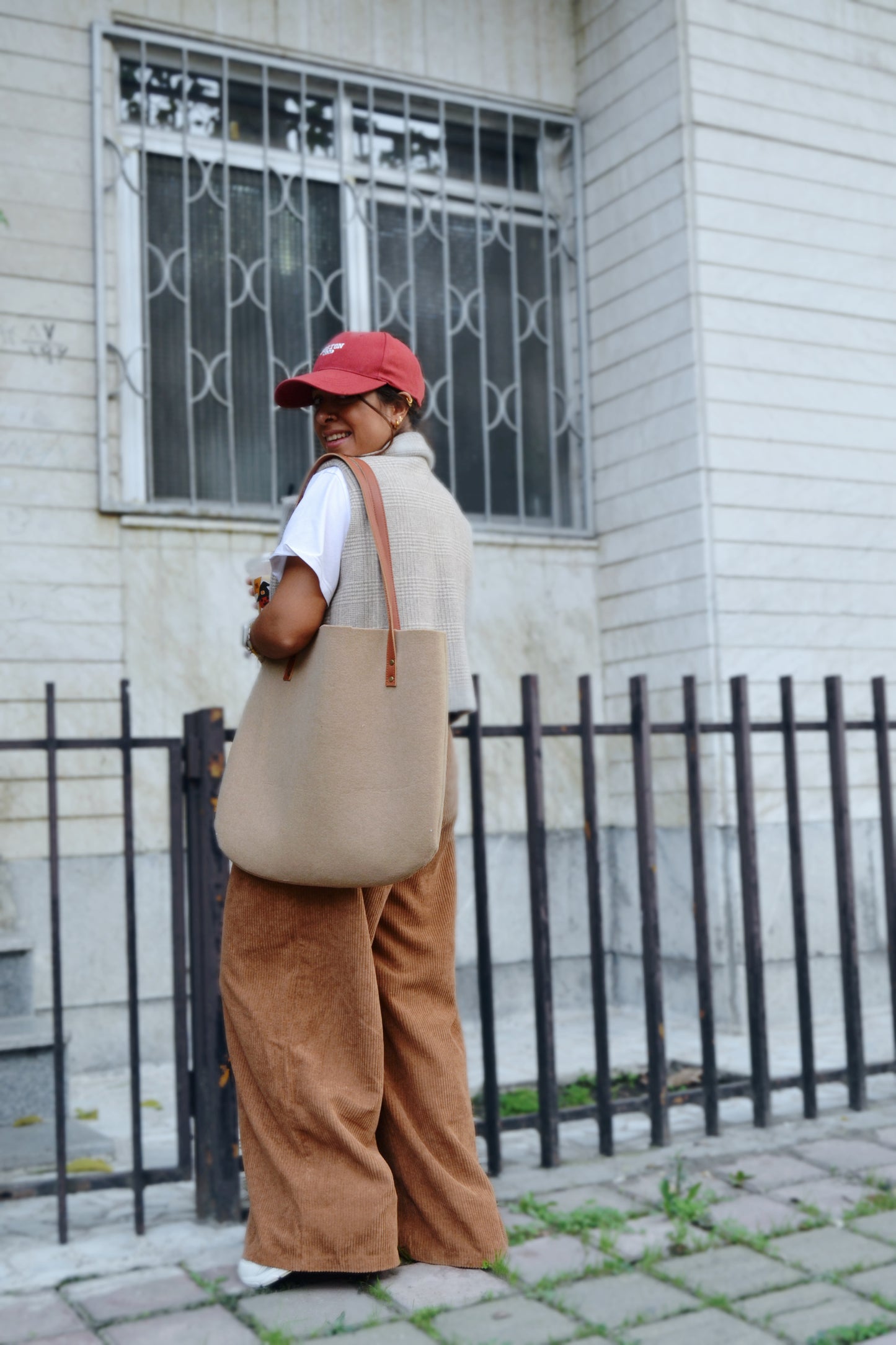 AIOLEH EMBROIDERD  FLEECE VEST